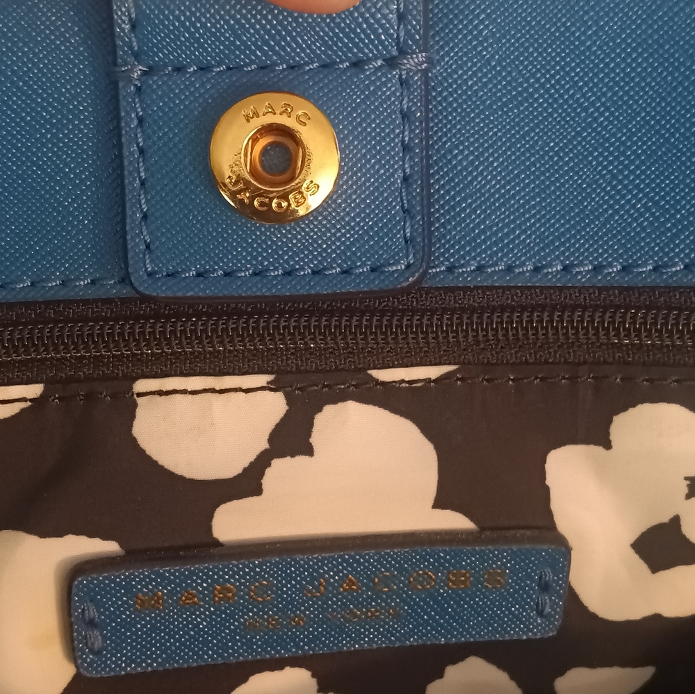 Marc Jacobs Tote - Picture 7 of 8